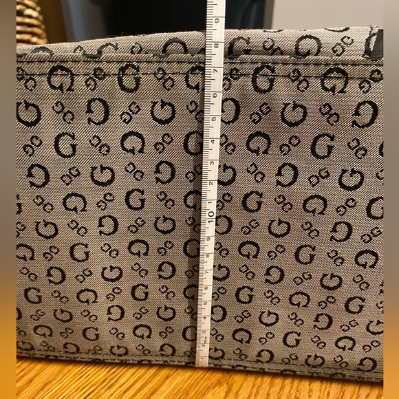 Guess | traveling shoulder bag - Picture 9 of 9